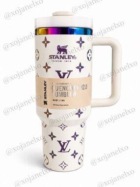Stanley White Quencher H2.0 Flowstate™ Tumbler | 40 OZ